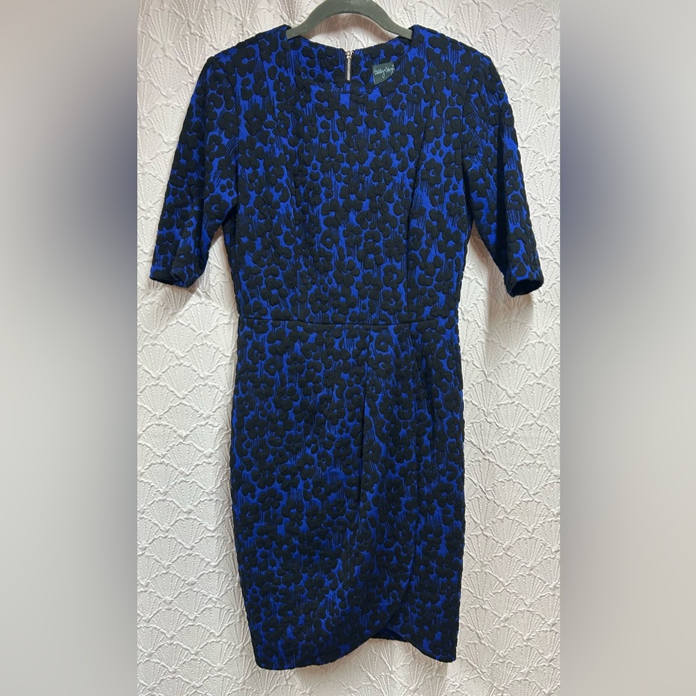 Gabby Skye Size 8  Blue and Black Floral Patterned Dress